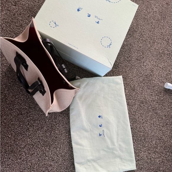 Off-White Repeat Shopping tote - Picture 8 of 9